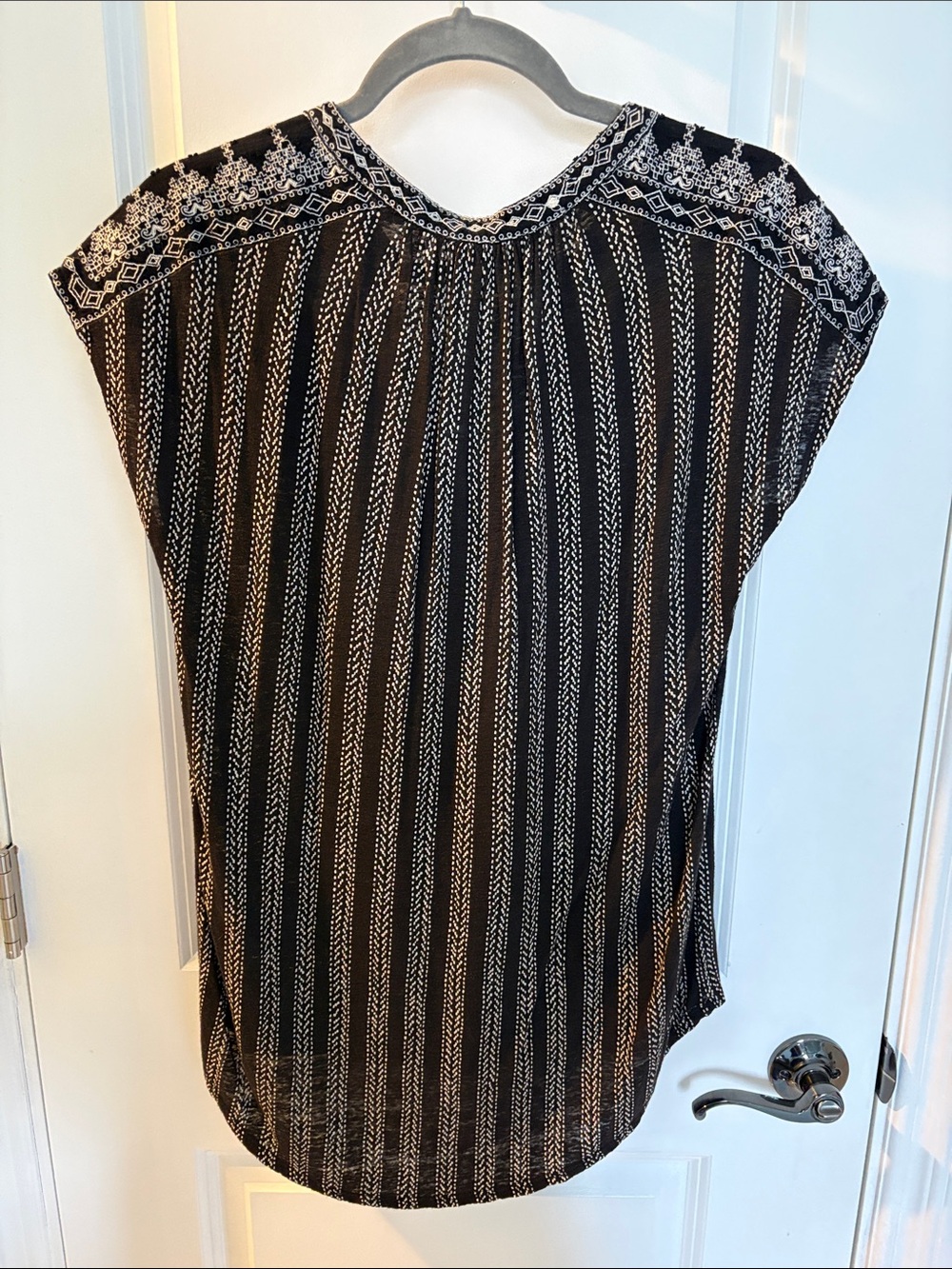 Lucky Brand Black and White Striped V-Neck Blouse - Picture 2 of 4